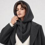 Avvolti Icona, sciarpa con cappuccio in maglia grigio, vista frontale